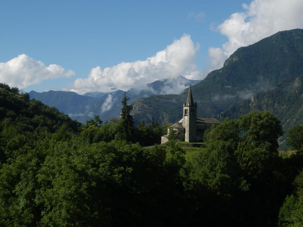 Le Rosier B&B E Appartamento Saint-Vincent Bagian luar foto