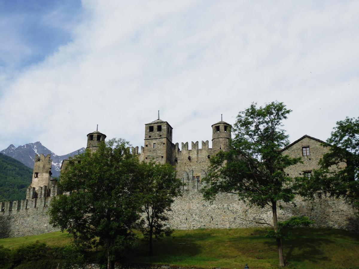 Le Rosier B&B E Appartamento Saint-Vincent Bagian luar foto