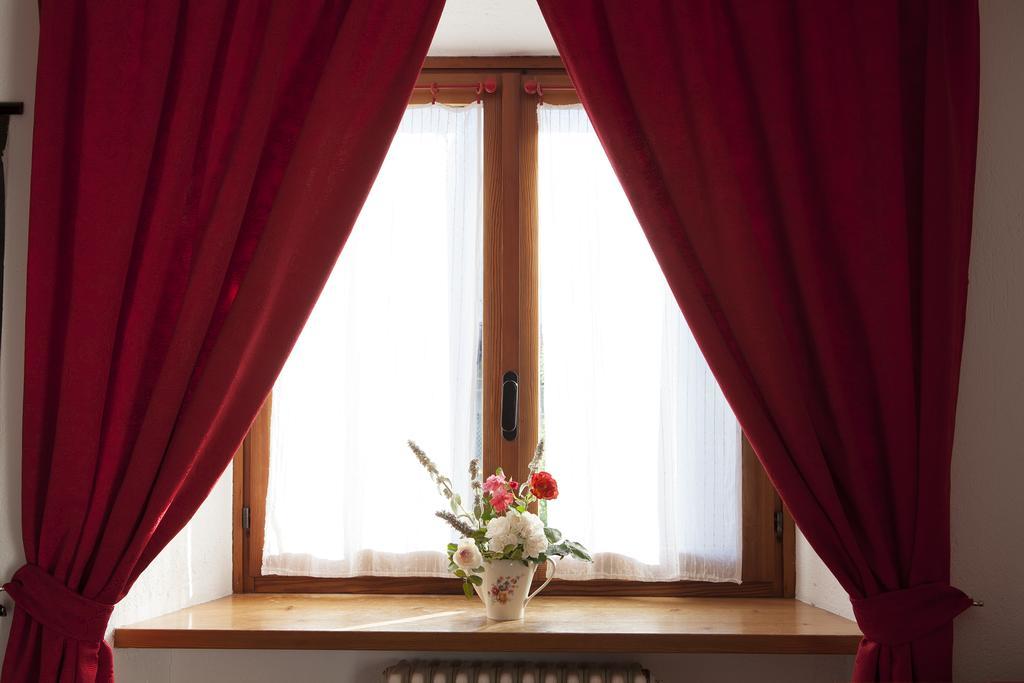 Le Rosier B&B E Appartamento Saint-Vincent Bagian luar foto