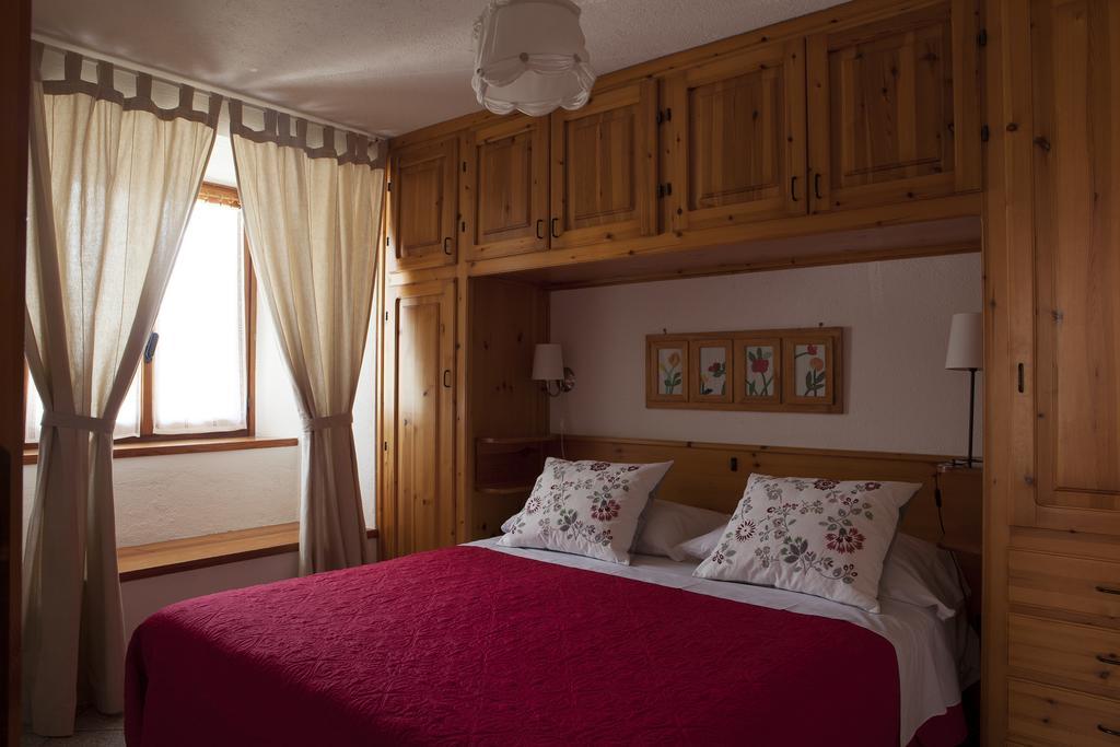 Le Rosier B&B E Appartamento Saint-Vincent Bagian luar foto